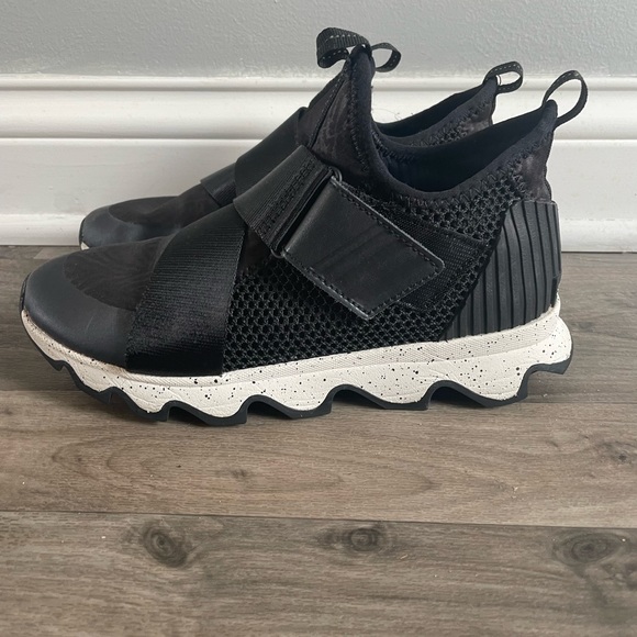 SOREL Women's Kinetic Sneak Casual Shoes - Picture 6 of 10